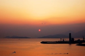 Photo by Khantipol