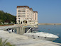 Designer�s 2-bedroom apartment in Sunny Day: waves splashing at your doorstep 
