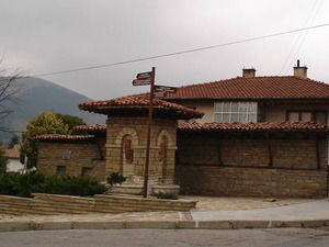 alt1