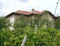 House for sale near Pleven. A half-century old house with a “summer kitchen” and a huge garden!