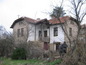 House for sale near Montana. Old country house with garden, 1 km to a large reservoir