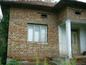 House for sale near Pleven. Appealing single-storey brick house on the river Danube