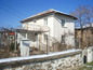House for sale near Borovets. Appealing white-washed house with a vast maintained garden