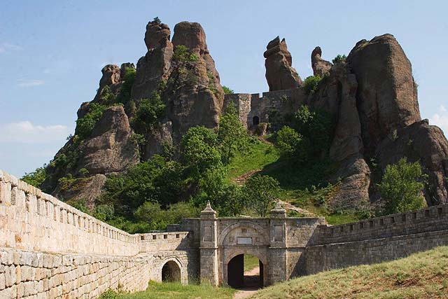 Information about Belogradchik, Bulgaria. Tourism, sights, properties ...